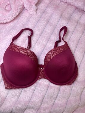 Victoria's Secret Lace-Trim Molded Bra - Deep Wine